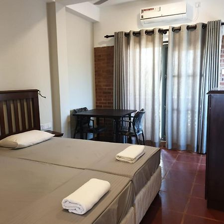 Janishi Residencies Hotell Negombo Eksteriør bilde