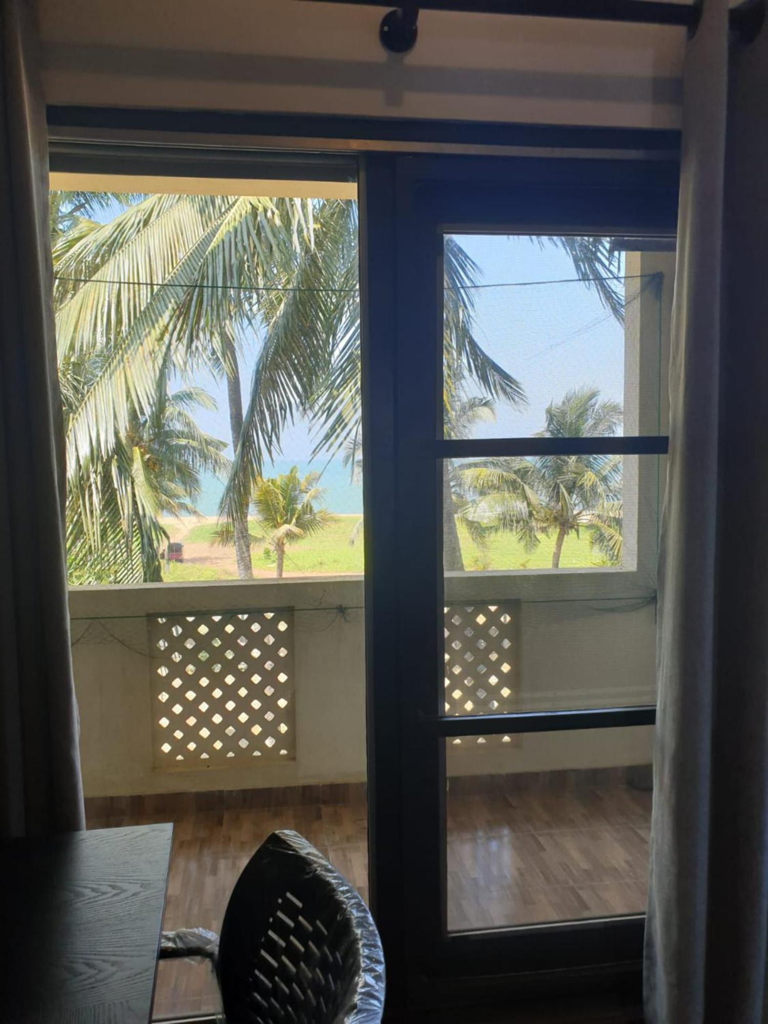 Janishi Residencies Hotell Negombo Eksteriør bilde