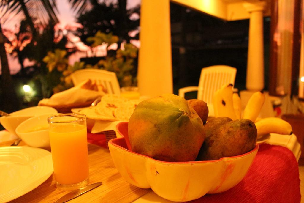 Janishi Residencies Hotell Negombo Eksteriør bilde