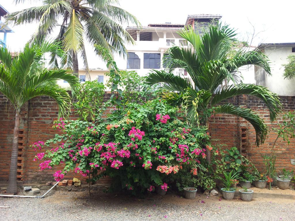 Janishi Residencies Hotell Negombo Eksteriør bilde
