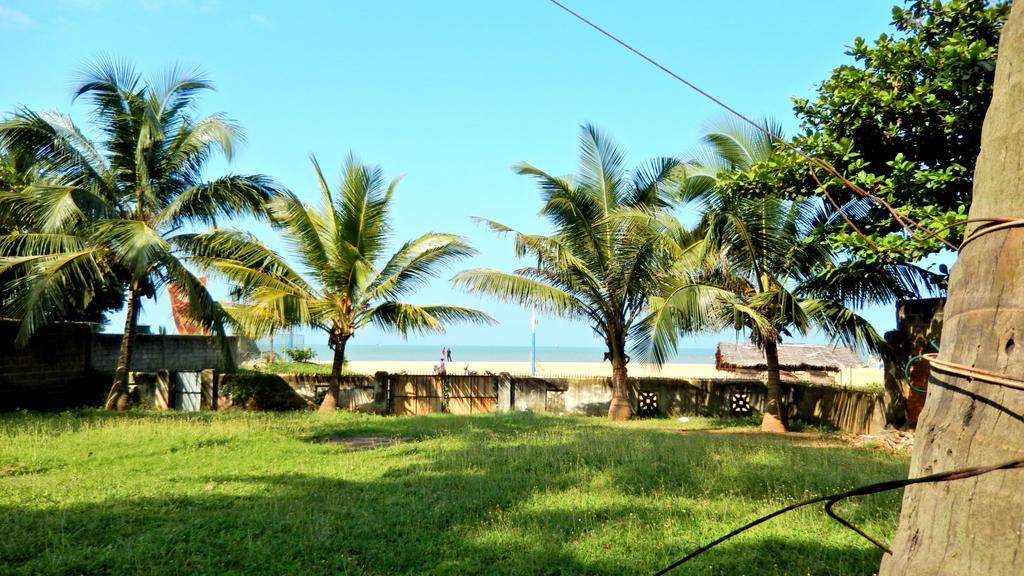 Janishi Residencies Hotell Negombo Eksteriør bilde