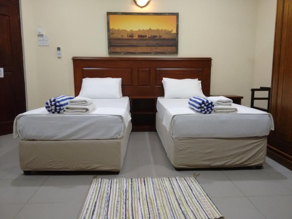 Janishi Residencies Hotell Negombo Eksteriør bilde