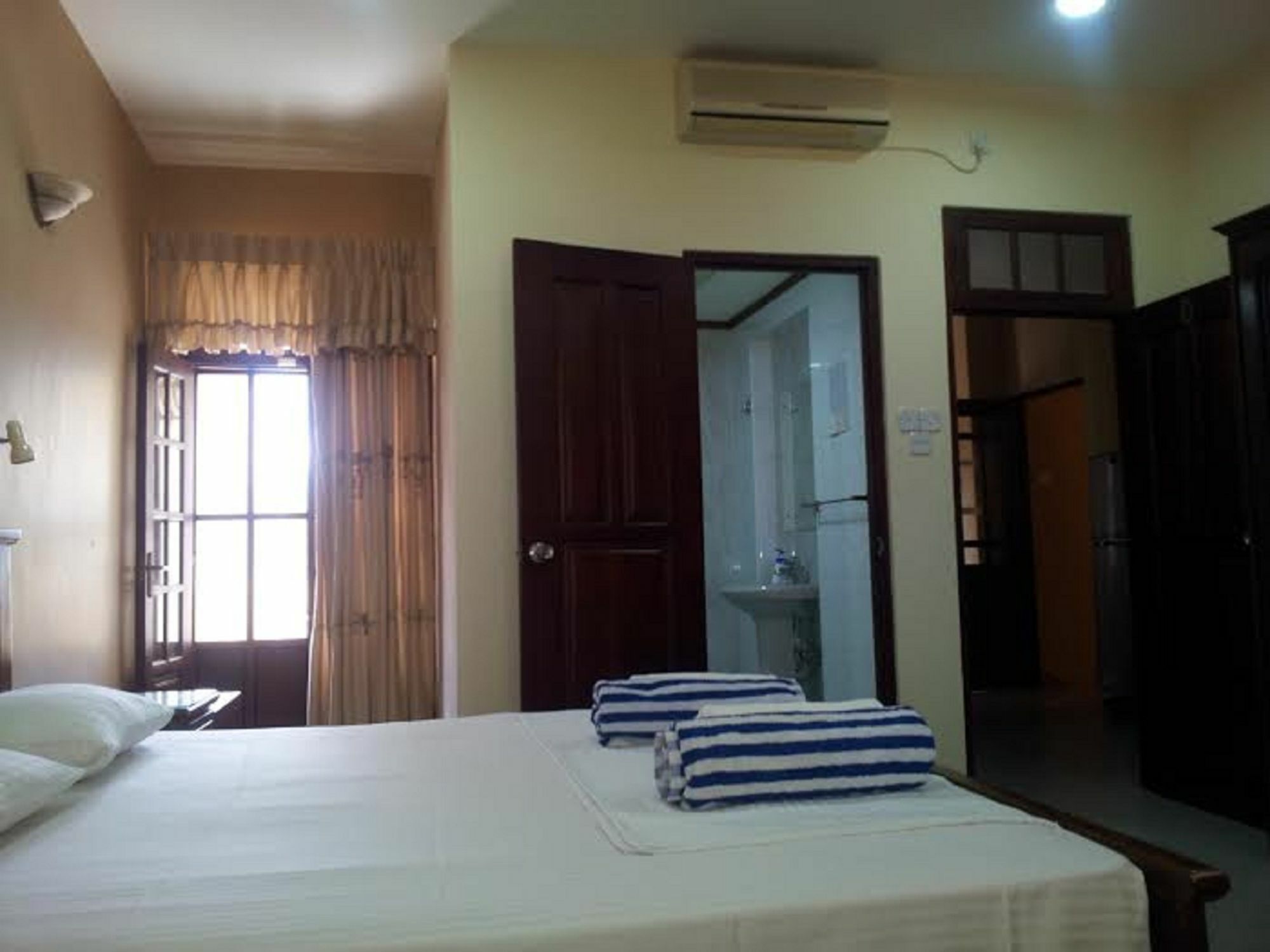 Janishi Residencies Hotell Negombo Eksteriør bilde